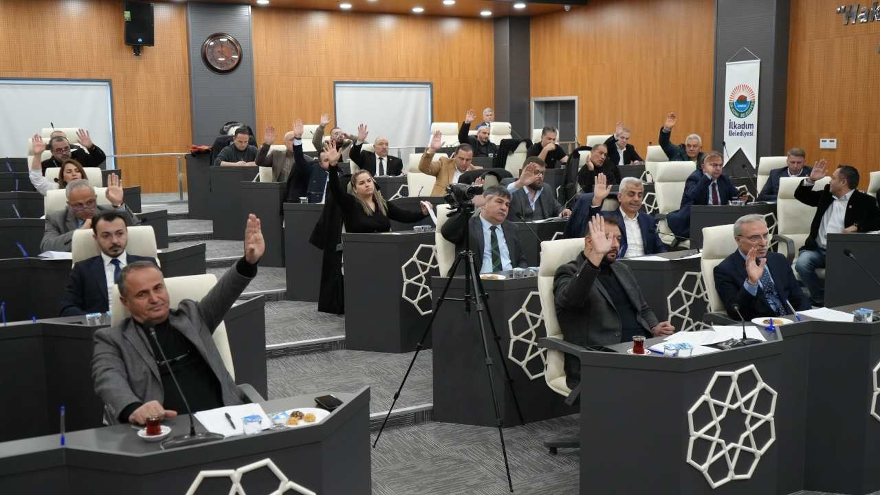 6 üyesi bulunan İYİ Parti’de 2 istifa: İlkadım Meclisi’nde grup düştü