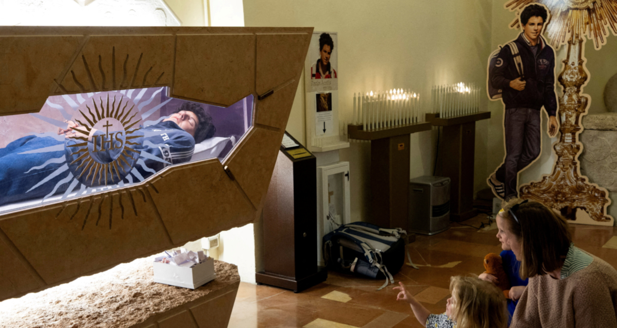 15 yasindaydi olumunden sonra aziz ilan edildi iste tanrinin fenomeni E1XDpAWP