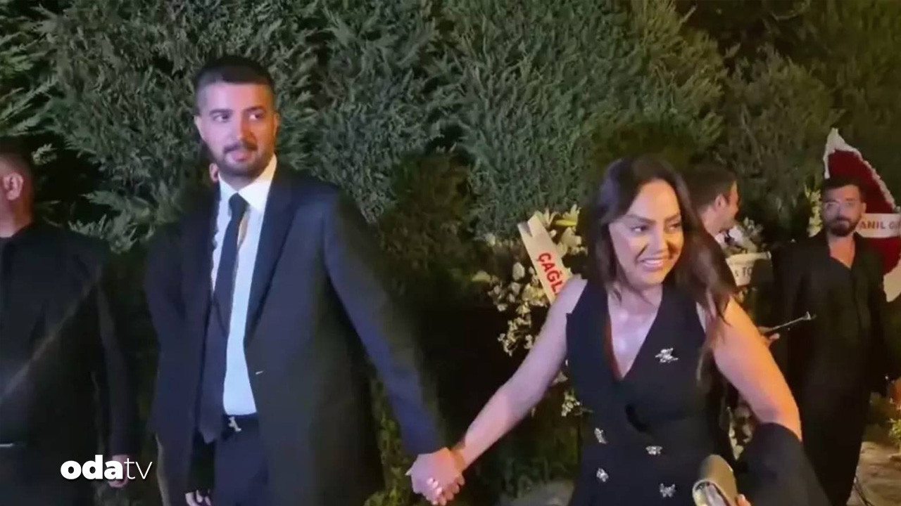 ebru gundes bosandi PqDp4n45