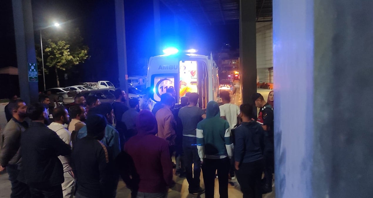 feci kaza sonrasi can pazari 1 olu 8 yarali L1caG76h