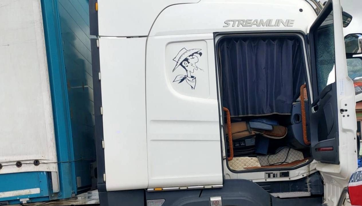 tir soforu park halindeki aracinda olu bulundu dgMbsWBs