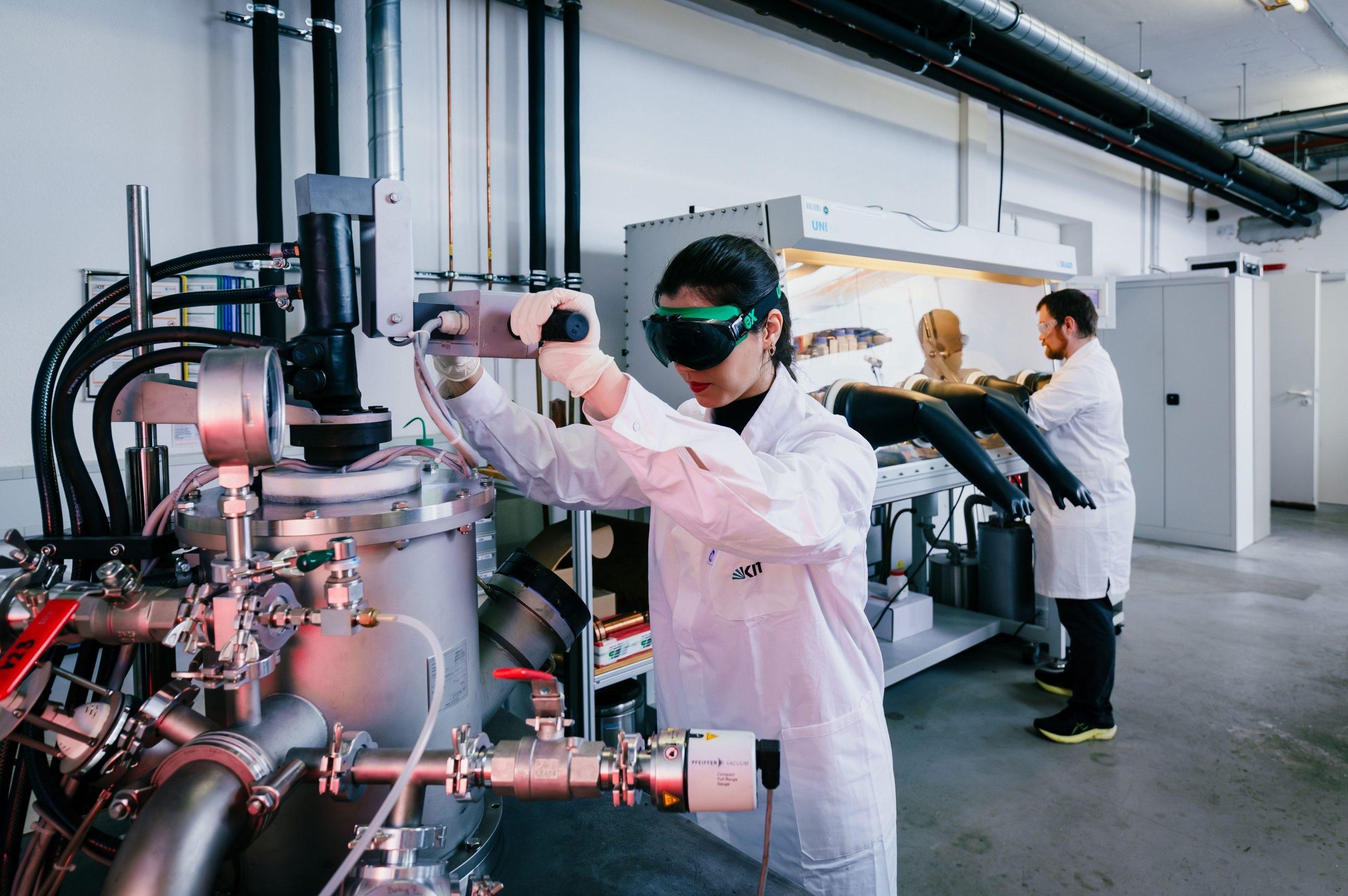 2000 derecede bile kararliligini koruyan superalasim turbin teknolojisinde cigir acabilir v7zOOnRP.jpg