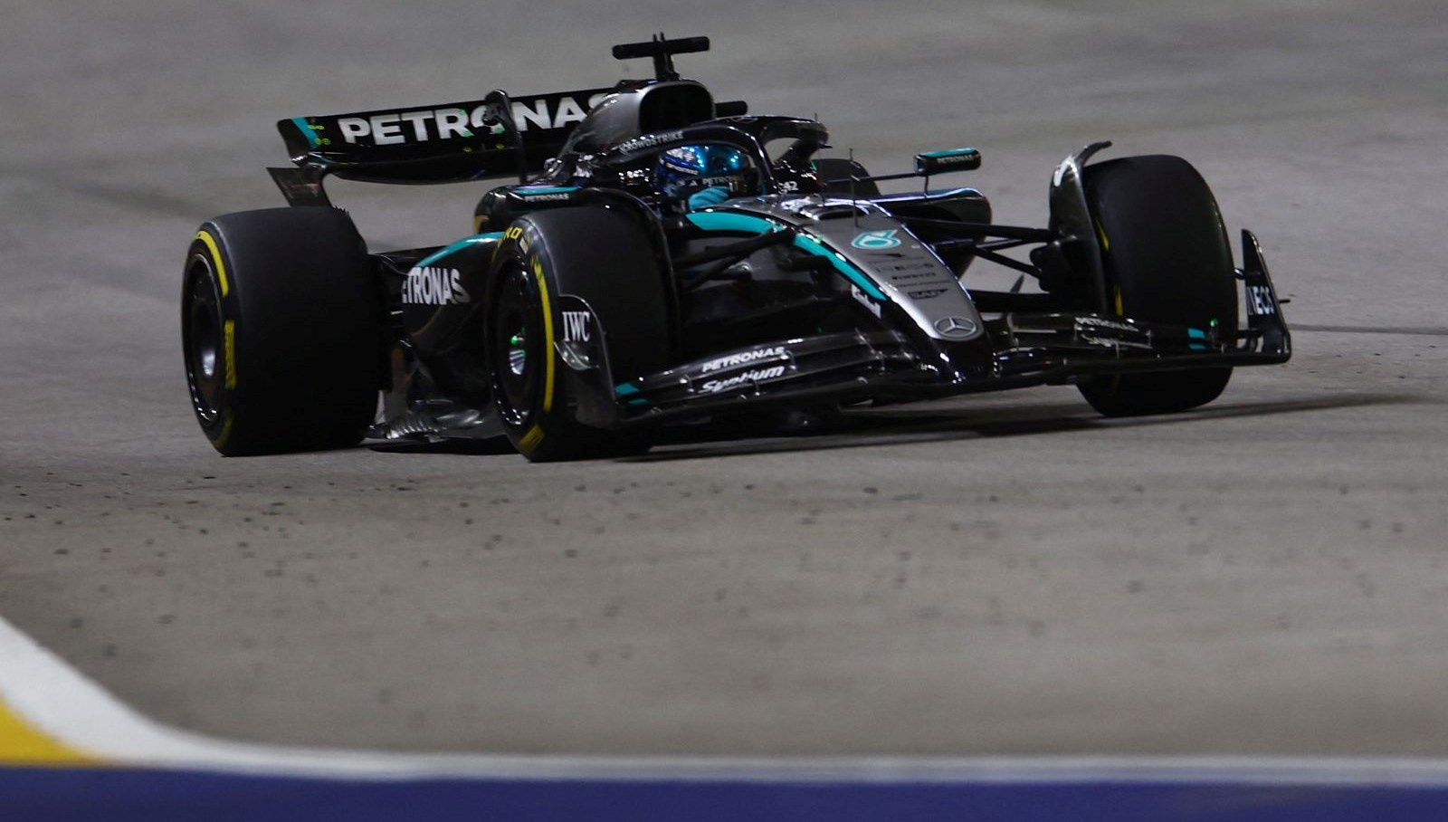 formula 1 singapur gpsinde kazanan george russell Eqiirf6j