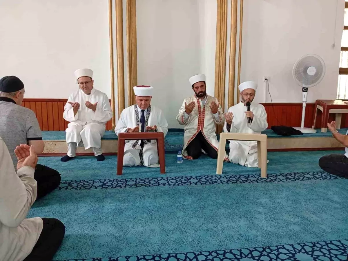 koycegizde din gorevlileri ve gecmisler icin dua programi duzenlendi dta3k5Se