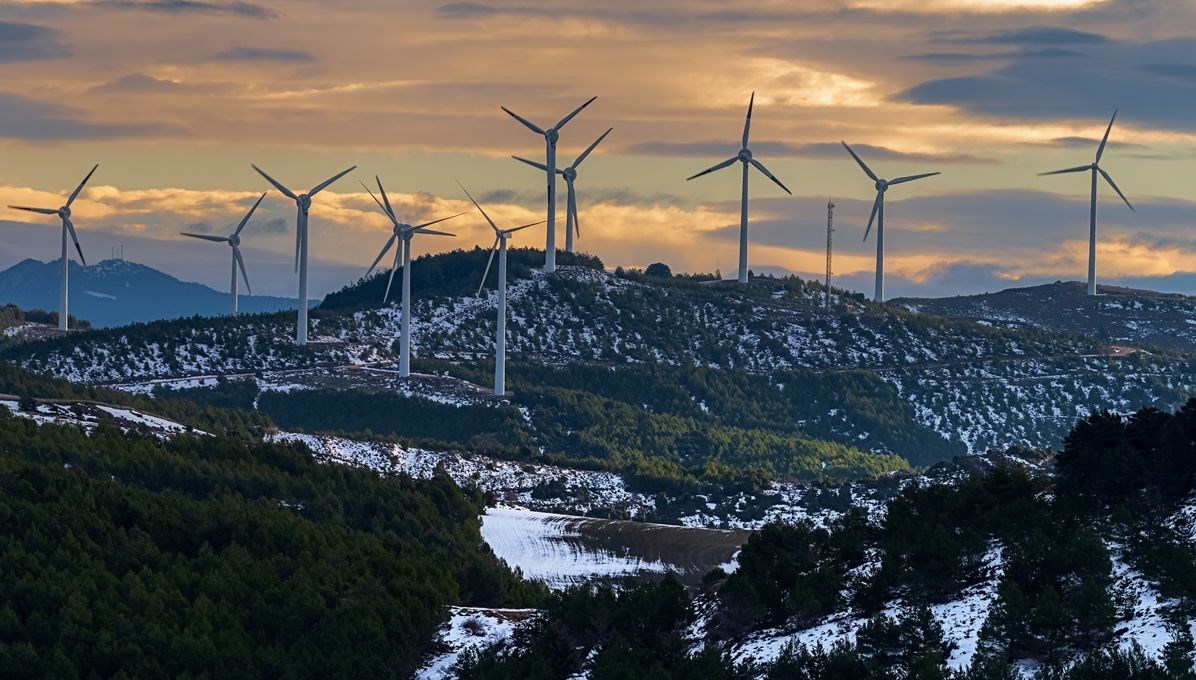 tarihte bir ilk yenilenebilir enerji komuru geride birakti CwkkDqWc