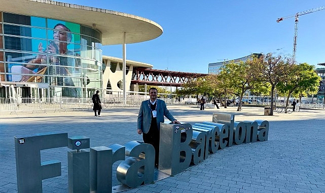 baskan demirden barcelonadaki fuarda smart torbali mesaisi rK25mxOt.jpg