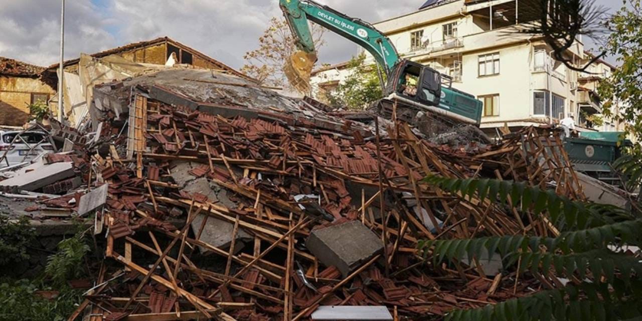 sindirgi depreminin hasar bilancosu belli oldu 9ud2Vc5Q.jpg